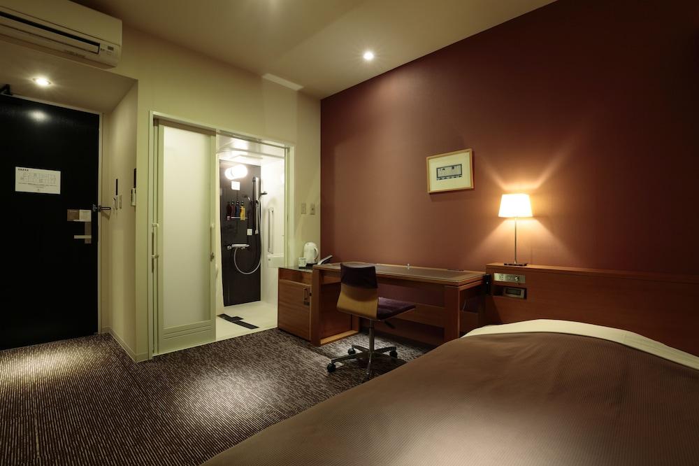 Candeo Hotel 3*